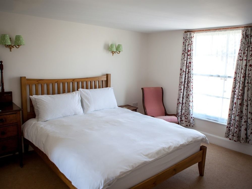 The Horse & Cart Hotel Peasmarsh Buitenkant foto