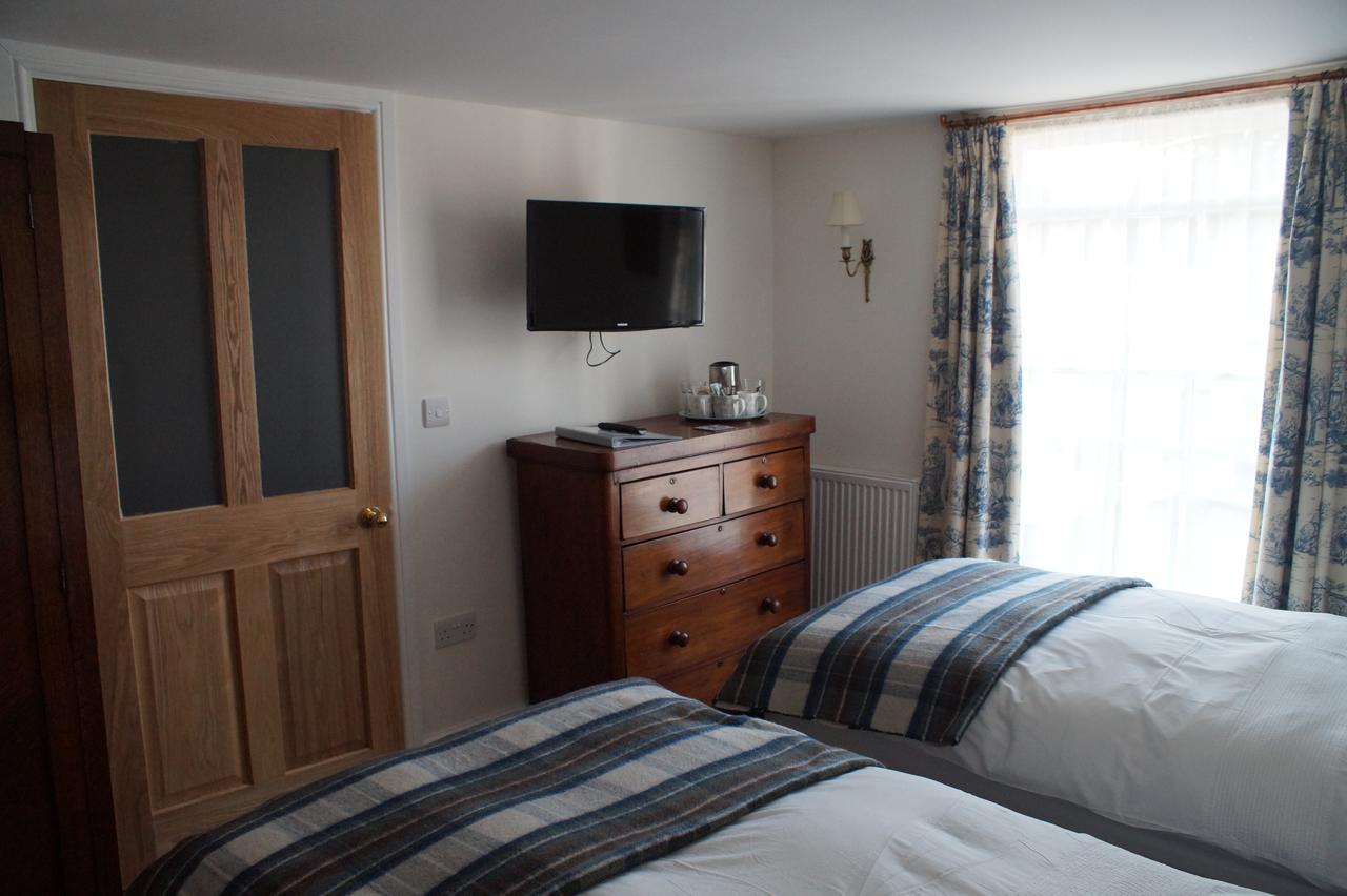 The Horse & Cart Hotel Peasmarsh Buitenkant foto