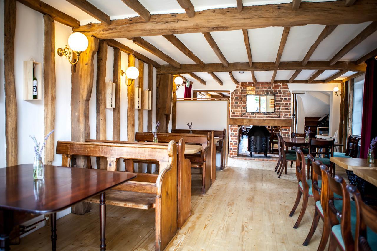 The Horse & Cart Hotel Peasmarsh Buitenkant foto