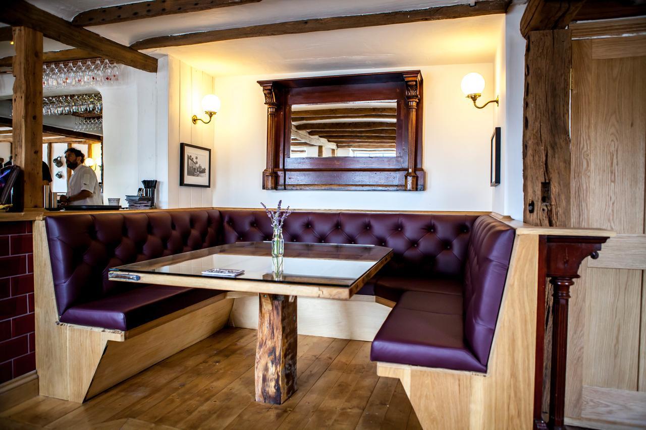 The Horse & Cart Hotel Peasmarsh Buitenkant foto