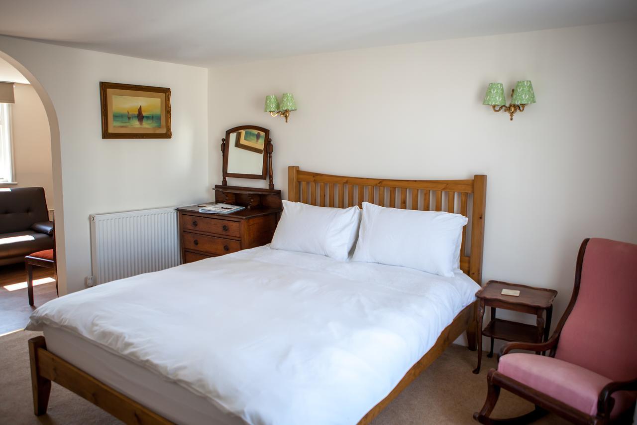 The Horse & Cart Hotel Peasmarsh Buitenkant foto