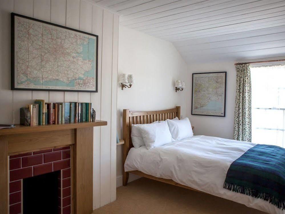 The Horse & Cart Hotel Peasmarsh Buitenkant foto